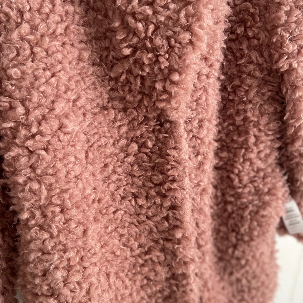 NWT Kendall and Kylie teddy bear Sherpa jacket coat in pink sz L sold locally - Picture 5 of 6